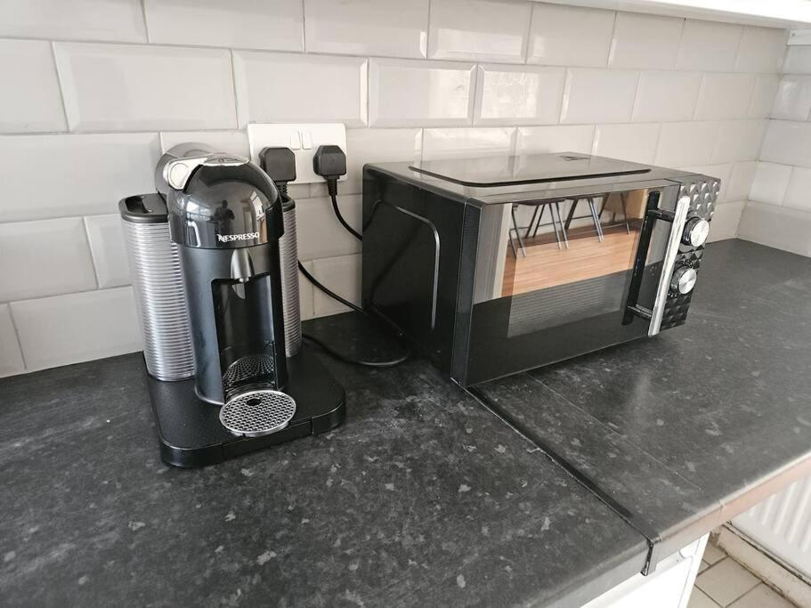 Steps From Kings Cross Station! Apartment London