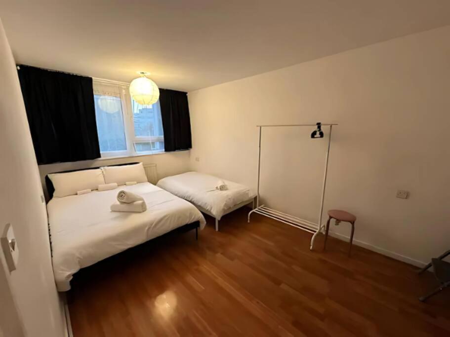Steps From Kings Cross Station! Apartment *